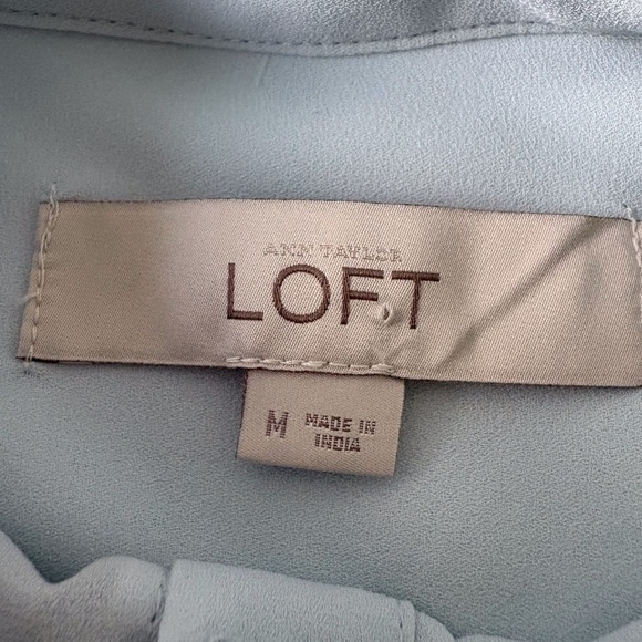 Loft Baby Blue Women’s Long Sleeve Button Up Shirt Size M Career Office Roll Tab - Picture 2 of 10